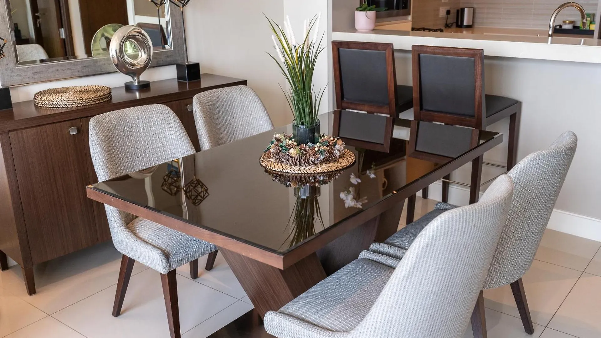 New Listing - Serviced Apartment & Top Amenities Dubai 0*,  United Arab Emirates