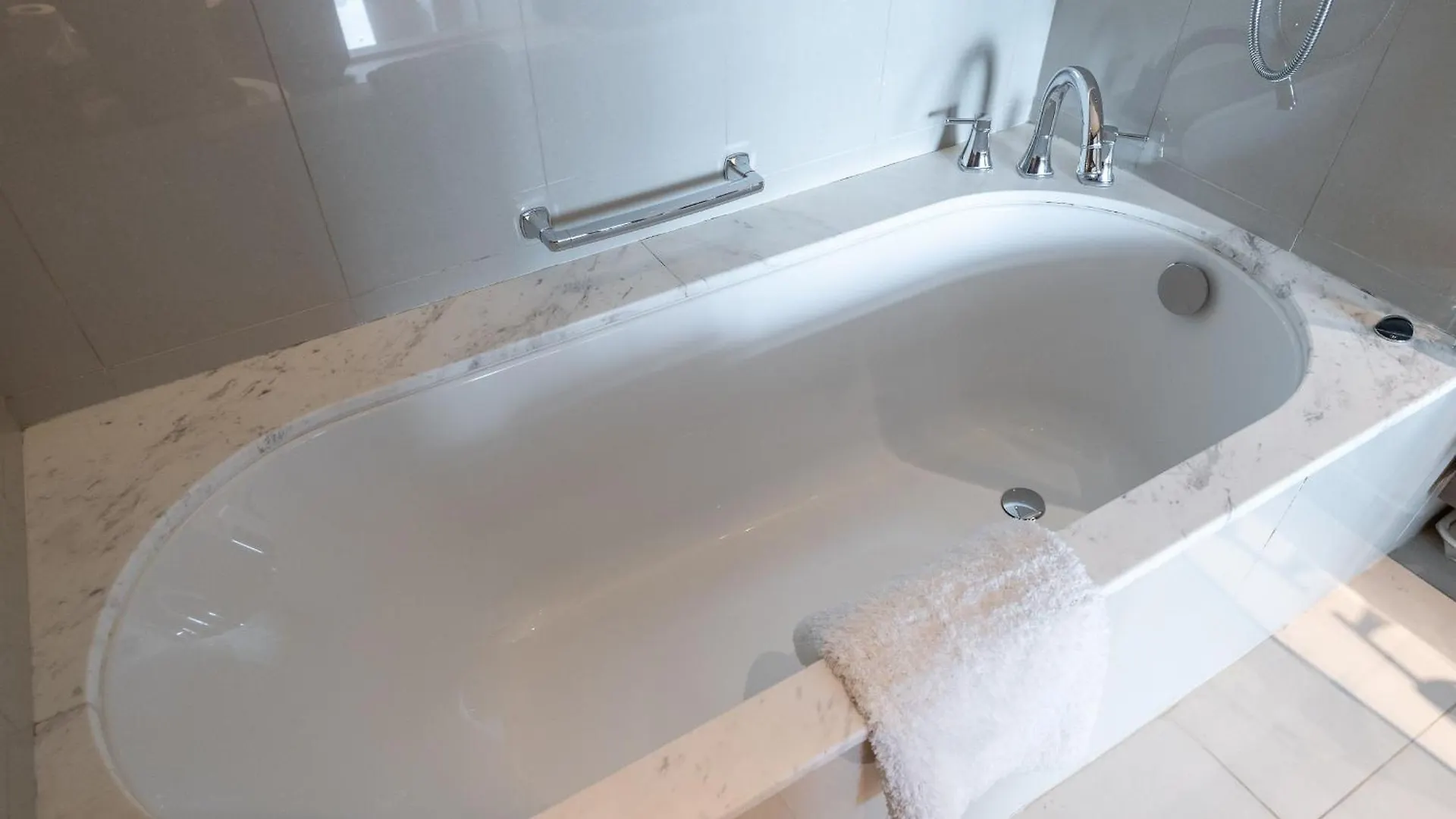 New Listing - Serviced Apartment & Top Amenities Dubai