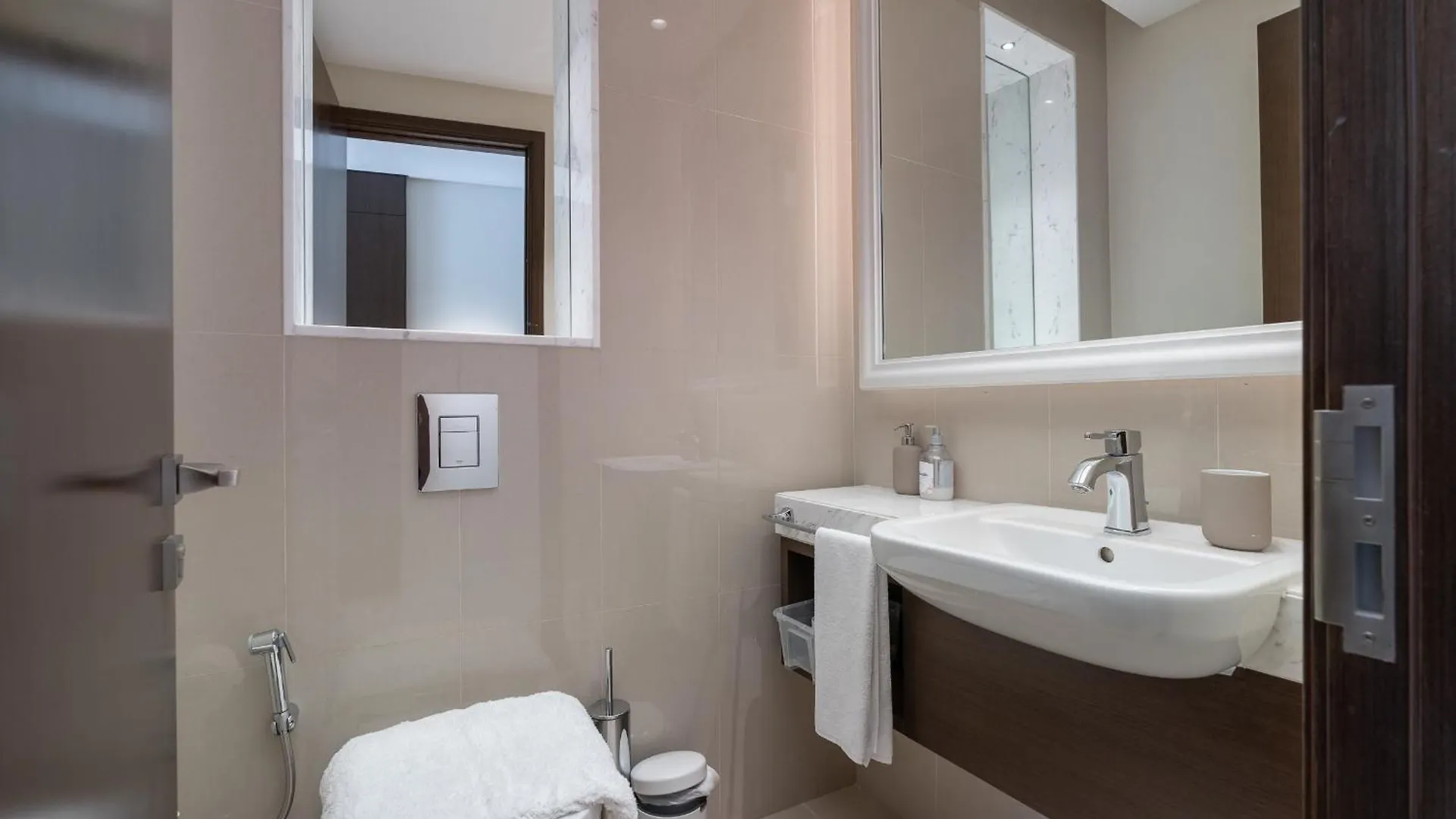 New Listing - Serviced Apartment & Top Amenities Dubai